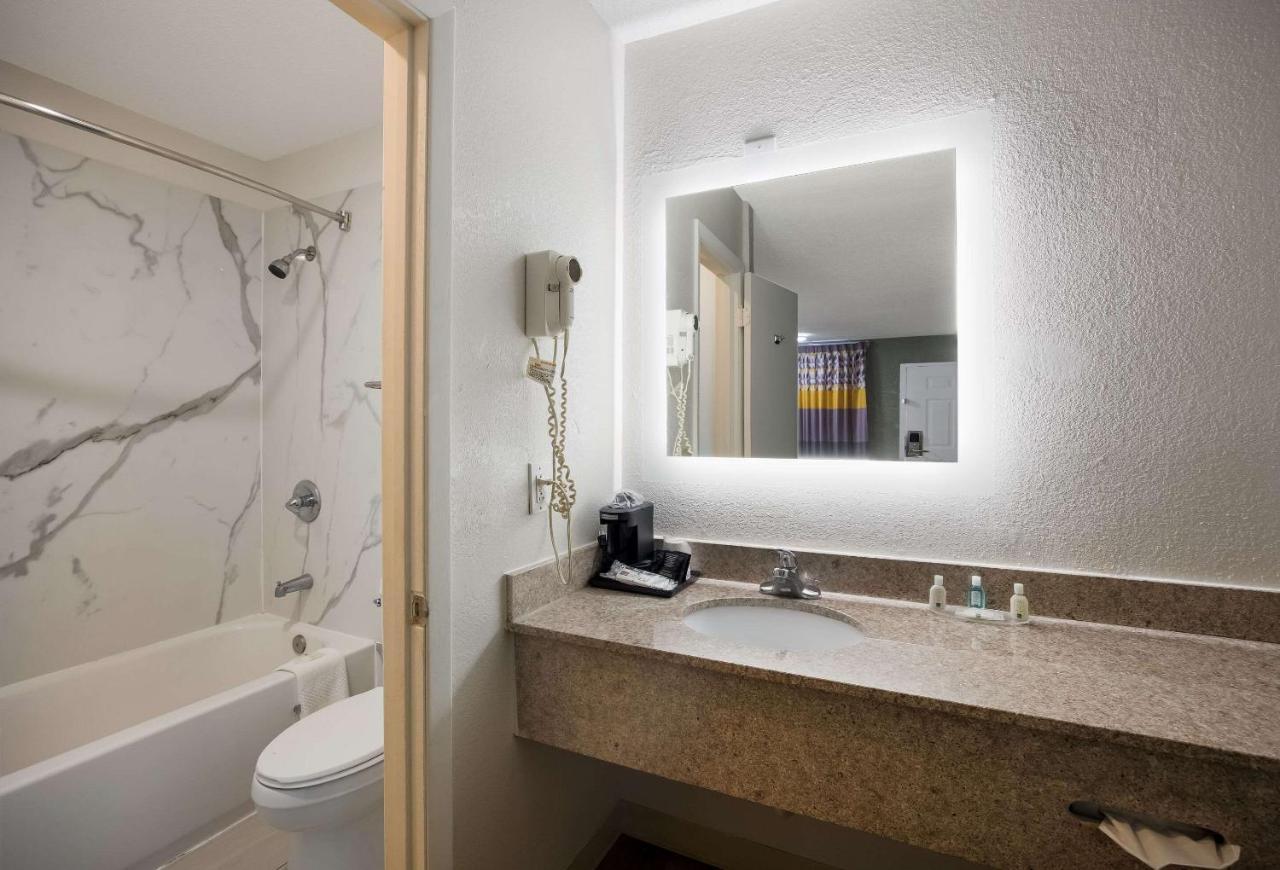 Quality Inn Tallahassee Near University Eksteriør billede